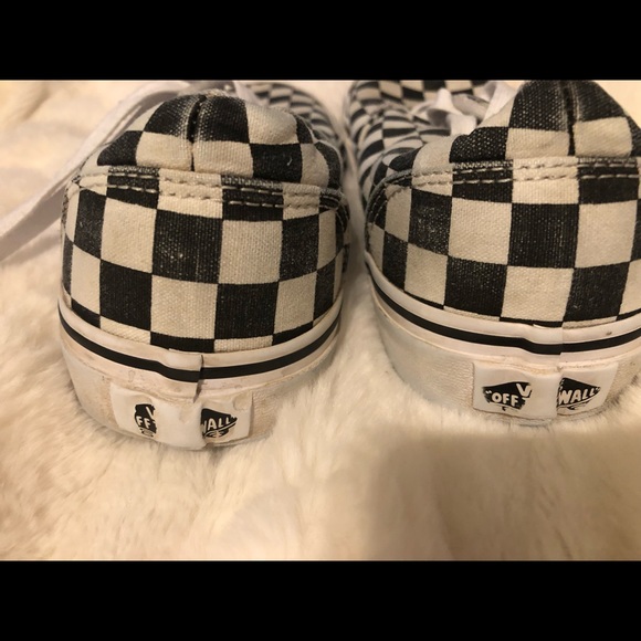 womens size 7 authentic checkerboard vans - Picture 3 of 5